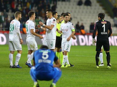 Konyaspor - Kasımpaşa maçından kareler