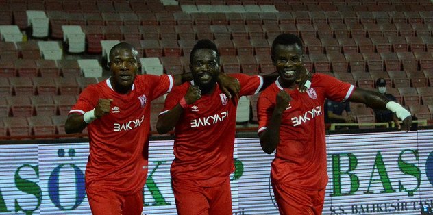 Balikesirspor 3 1 Giresunspor Mac Sonucu Son Dakika Tff 1 Lig Haberleri Fotomac