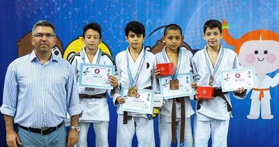 Manisa Büyükşehir'in minik judocuları İzmir'de ter döktü