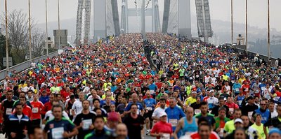 Ümraniye Belediyesi sporcuları Avrasya Maratonu’nda birinci oldu
