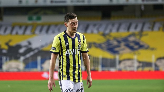 Avrupa Mesut Özil'i konuşuyor! Kabusu sürüyor #