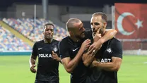 Altay Es-Es’i hezimete uğrattı!