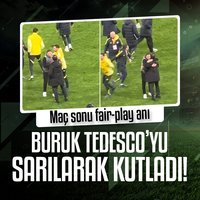 Okan Buruk Tedesco'yu sarılarak kutladı!