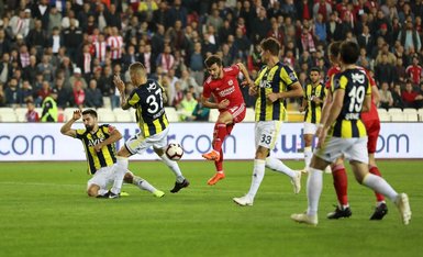 Fenerbahçe’de Phillip Cocu bir ilki daha başardı!