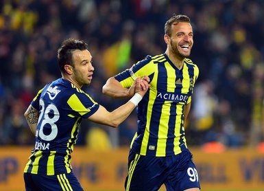 Fenerbahçeli yıldız Galatasaray’a haber yolladı