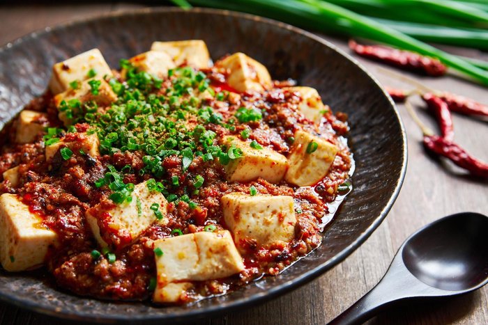 mapo-tofu-tarifi-mapo-tofu-nasil-yapilir-malzemeleri-yapilisi-ve-puf-noktalari-1693308078041.jpeg