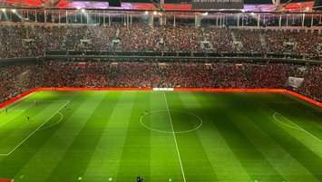 Tüpraş Stadyumu'nda 23 Nisan coşkusu!