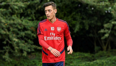 Mesut Özil seferberliği