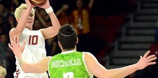 Dişi Aslanlar Avrupa’yı salladı