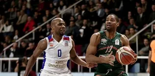 Banvit deplasmanda güldü