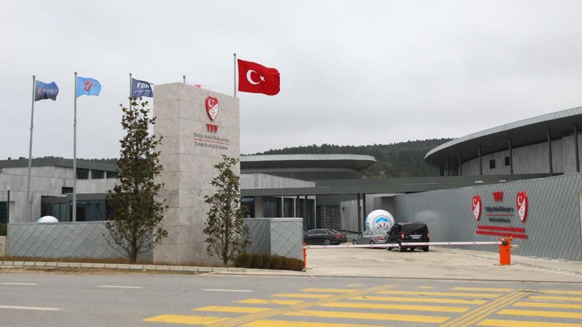 PFDK'den flaş karar! 7 maç ceza verildi