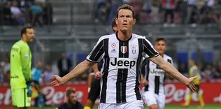 Juventus, Lichtsteiner’in sözleşmesini uzattı