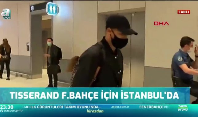 Fenerbahçe'nin yeni transferi Tisserand İstanbul'da