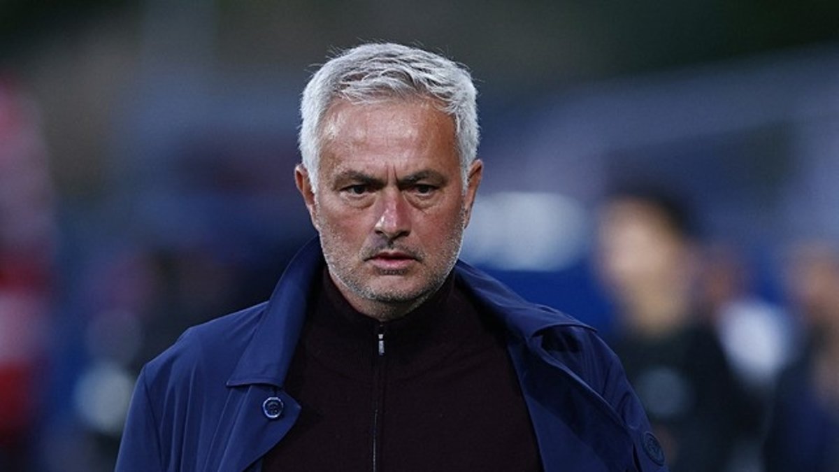 Jose Mourinho'dan 3 yıllık imza! Dünya devine geri döndü