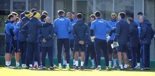 Advocaat’tan Yıldırım’a derbi sözü