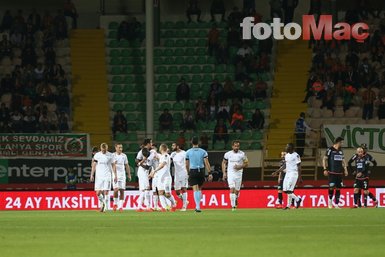 Alanyaspor - Atiker Konyaspor maçından kareler...