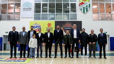 Hidayet Türkoğlu Frutti Extra Bursaspor’u ziyaret etti!