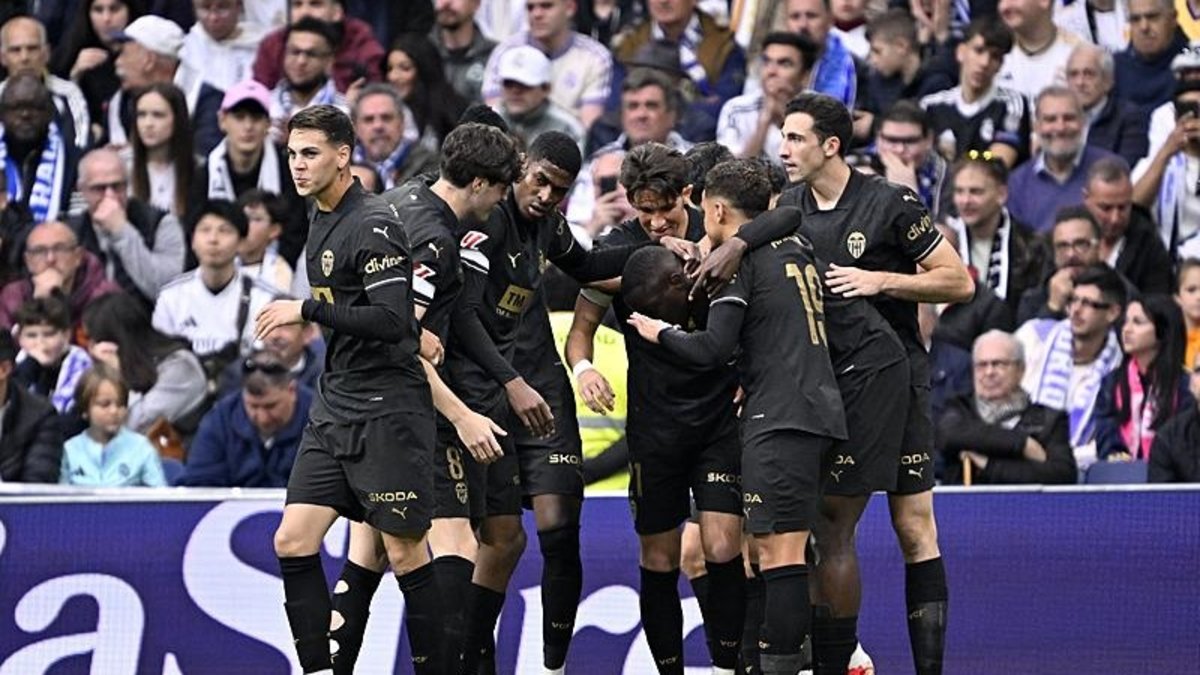Real Madrid 1-2 Valencia (MAÇ SONUCU ÖZET)