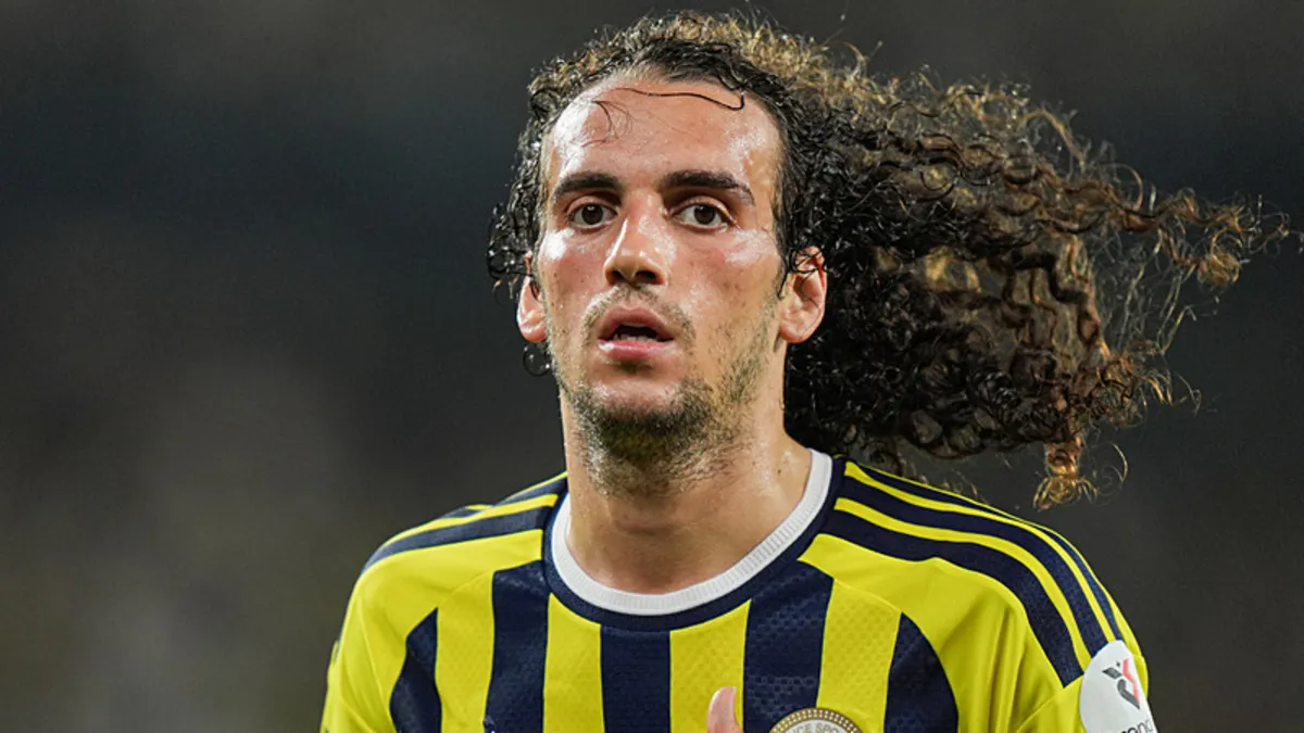 Fenerbahçe-Lyon Maçı Sonrası Guendouzi'ye Saldırı: UEFA'dan Ceza Bekleniyor