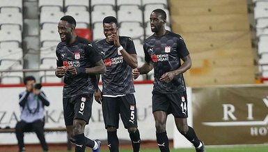 Son dakika spor haberi: Sivassporlu Yatabare ligdeki 9. golünü attı