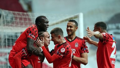 Besiktas move to Turkish Cup final with extra time goal