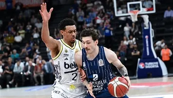 Anadolu Efes ayrılığı açıkladı!