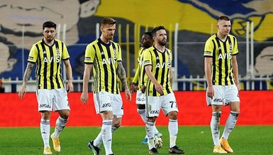 Son dakika spor haberi: Fenerbahçe direklerden çekiyor! Bu sezon 19 oldu