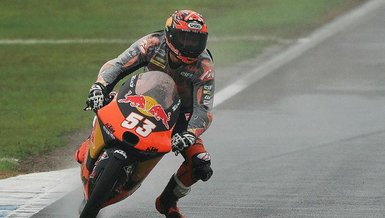 Milli motosikletçi Can Öncü İspanya'da 3. oldu