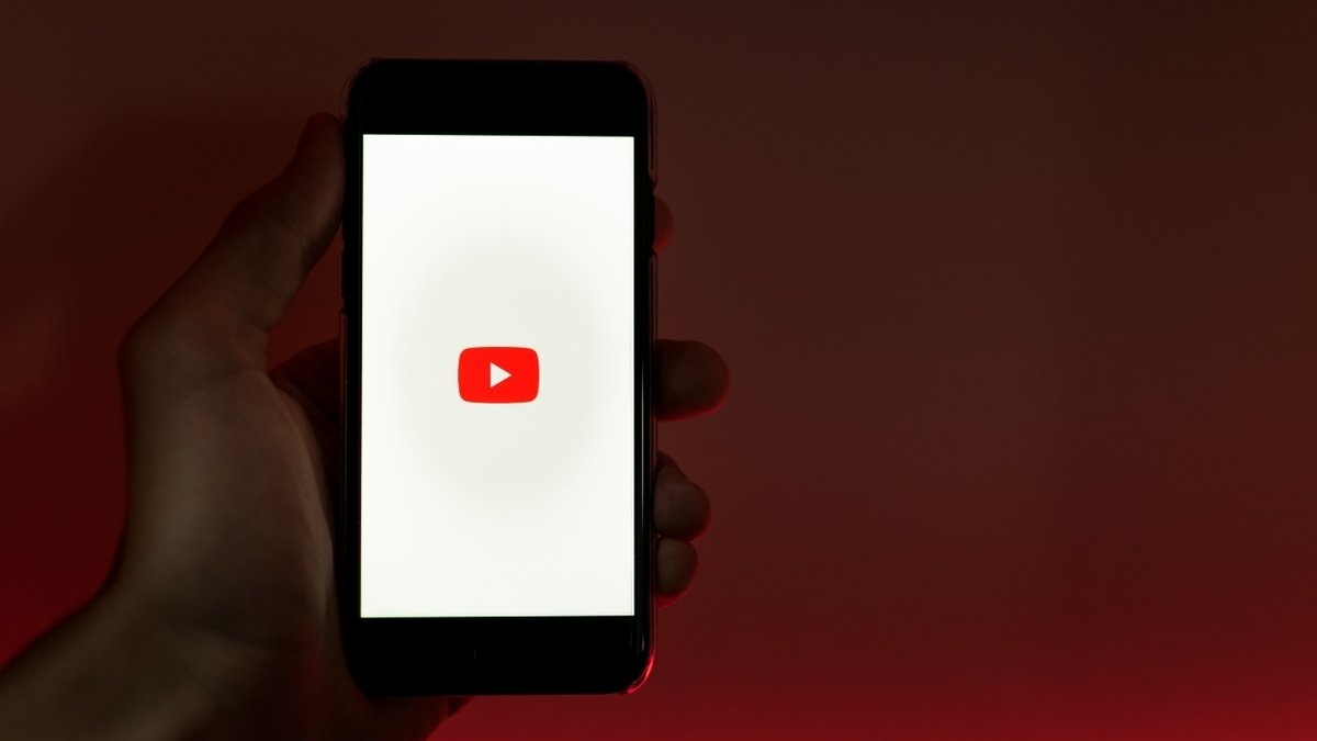 YouTube’daki 140 yıl uzunluğundaki video nedir? Kim yükledi, amacı ne?