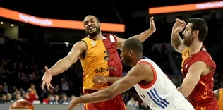 Dev derbi Efes’in