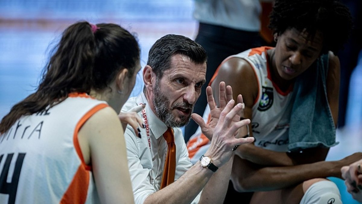 Eczacıbaşı Dynavit adını dörtlü finale yazdırdı!