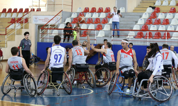 Pamukkale Belediyespor Tekerlekli Sandalye Basketbol 2’de 2 yaptı