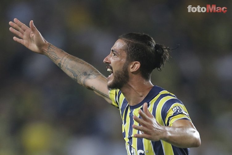 Fenerbahçe'yi sevindiren ayrılık! Sosyal medya hesabından açıkladı