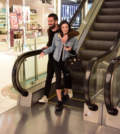 Arda Turan eşi Aslıhan Doğan Turan için Bodrum’dan yazlık alıyor