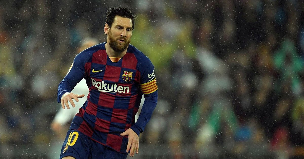 lionel messi kariyerindeki 700 golunu atti fotomac