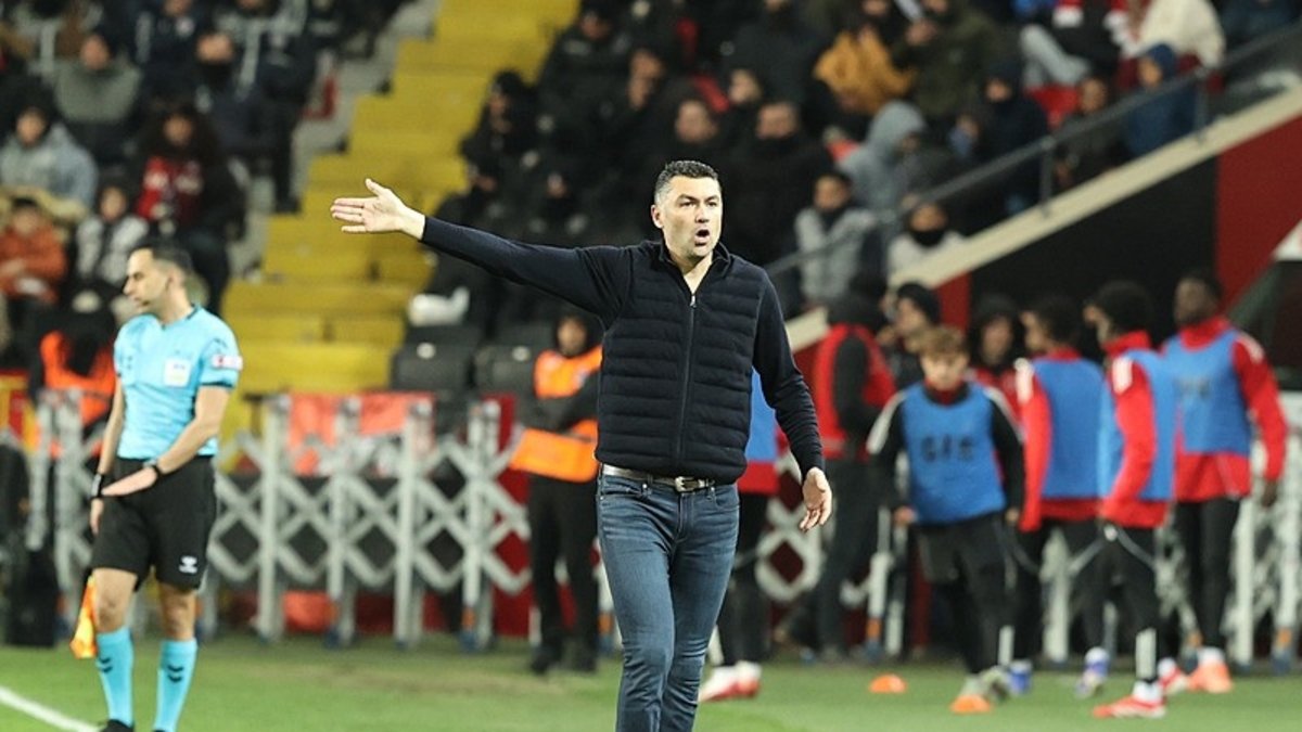 Burak Yılmaz'dan maç sonu ofsayt tepkisi!