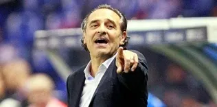 Prandelli’den sürpriz atak