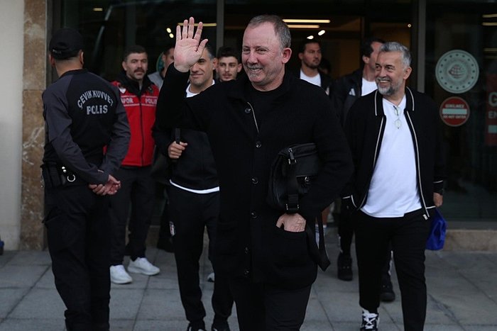 caykur-rizespor-besiktas-maci-canli-ne-zaman-saat-kacta-hangi-kanalda-1778820579342.jpeg Çaykur Rizespor-Beşiktaş maçı hangi kanalda?