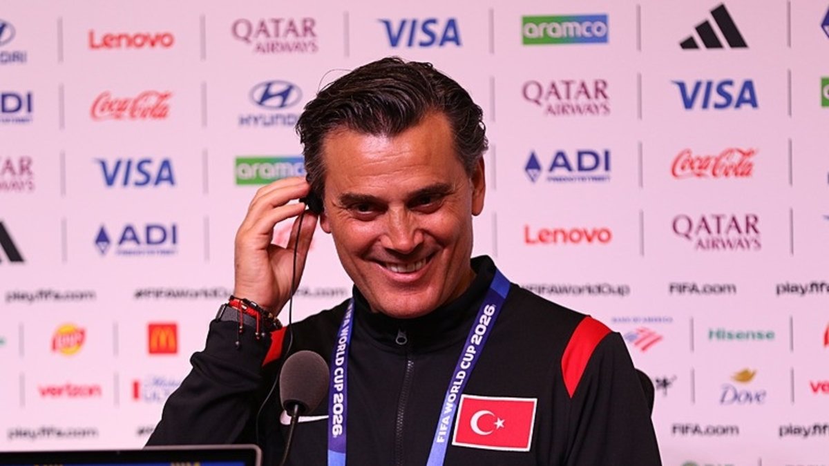 Basın mensuplarından Montella'ya doğum günü sürprizi