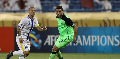 El-Gharafa Sneijder'le kazandı