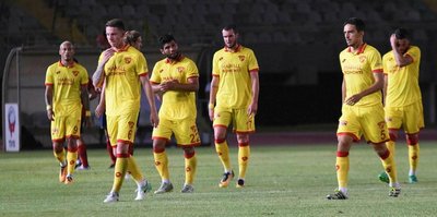 Göztepe'de 11 şekilleniyor