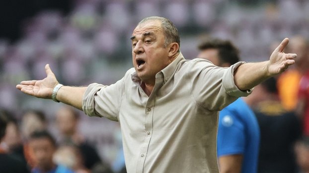 Galatasaray'da taşlar yerinden oynuyor! Tam 4 yıldız kulübeye