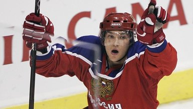 Alexander Ovechkin NHL'de 26 yıllık gol rekorunu egale etti