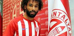 Antalyaspor’un milli gururu: Nazım Sangare