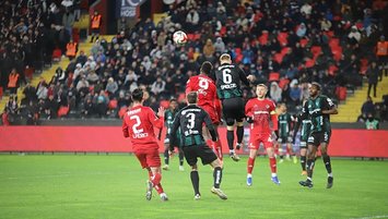 G.Antep 10 kişiyle kazandı!