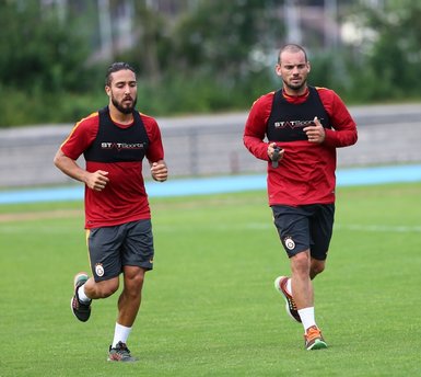 Wesley Sneijder Galatasaray’a geri dönüyor!