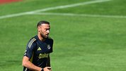 Cenk Tosun kalıyor