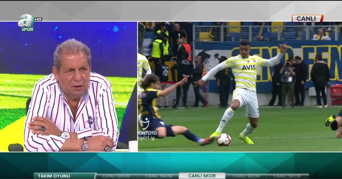 Erman Toroglu Dirar En Azindan Sari Kart Gormeliydi Videosunu Izle Fotomac Tv