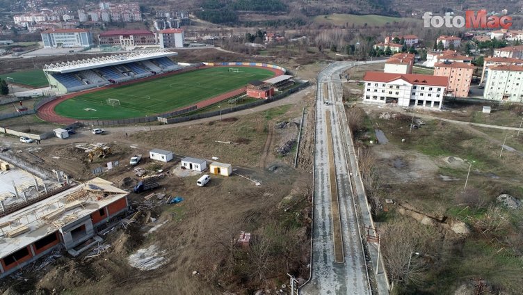Mesut Özil memleketine spor kompleksi yaptırıyor