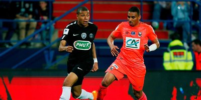 PSG Mbappe ile finalde